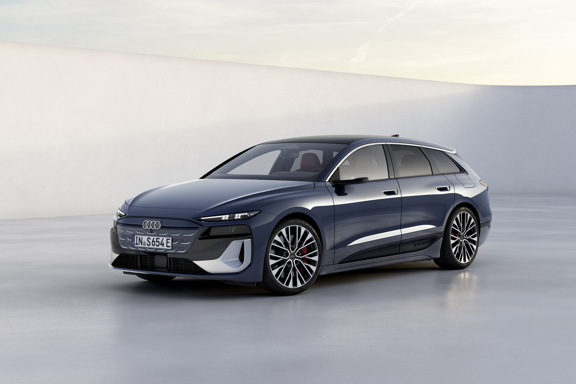 The Audi A6 Avant e-tron