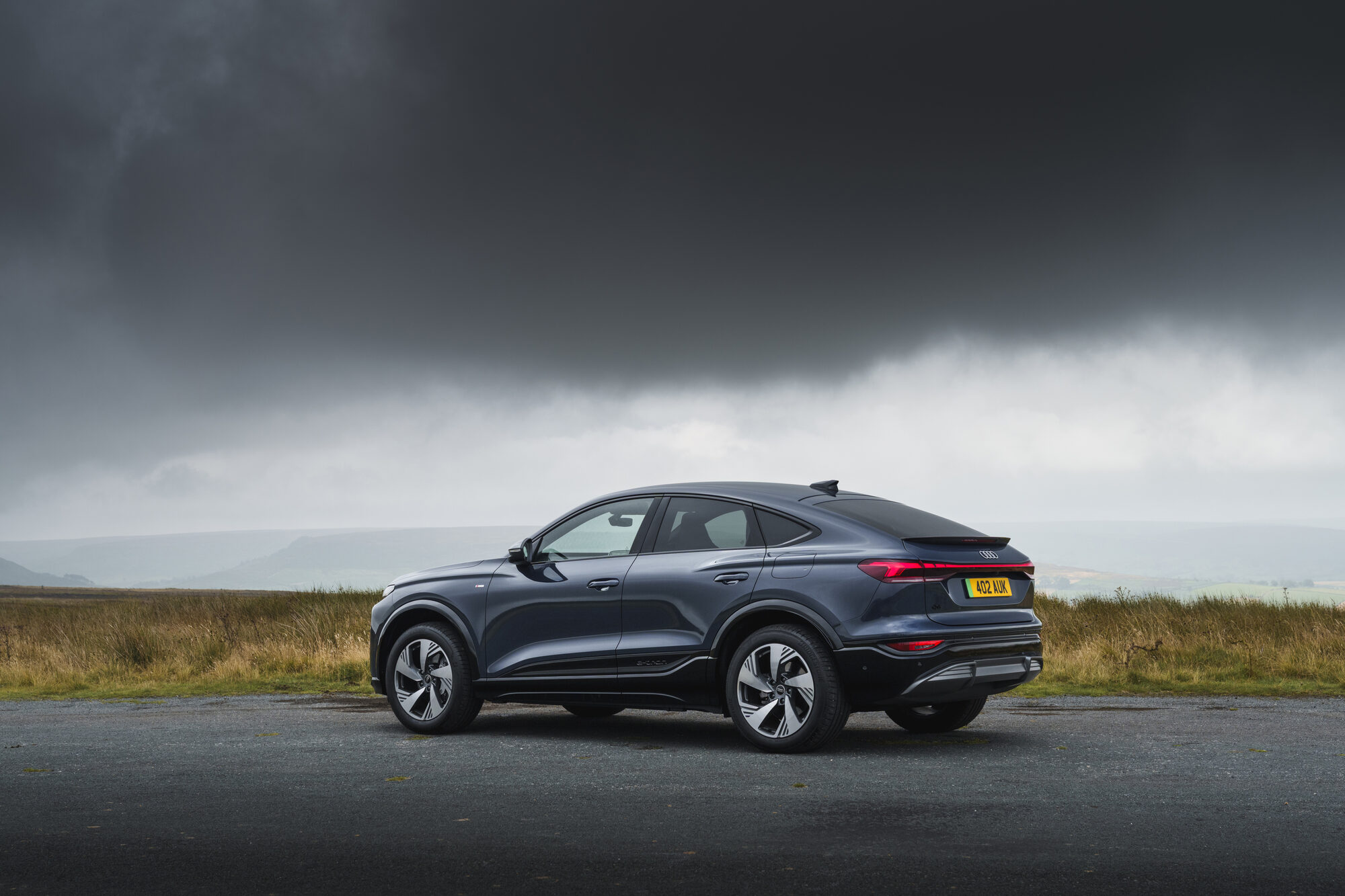 Q6 Sportback e-tron from behind