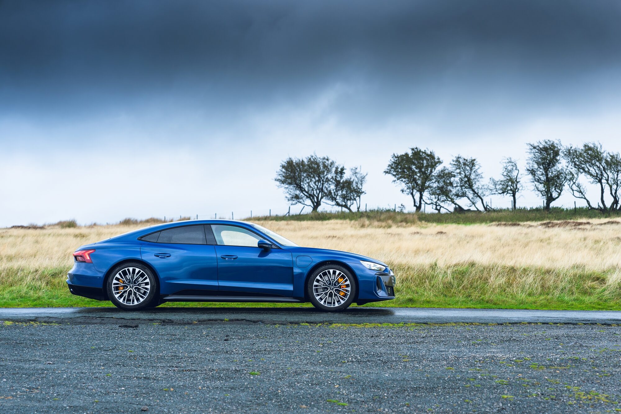 S e-tron GT from the side