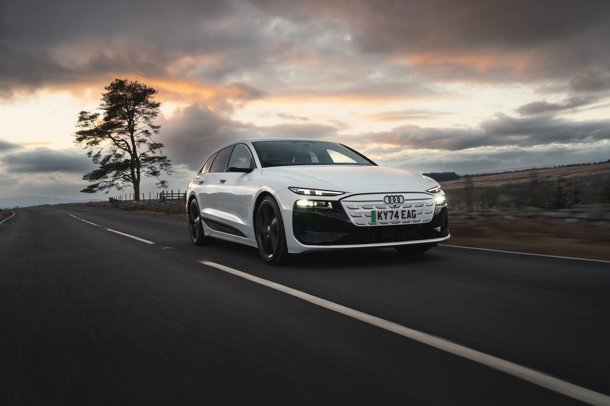 S6 Avant e-tron at dusk