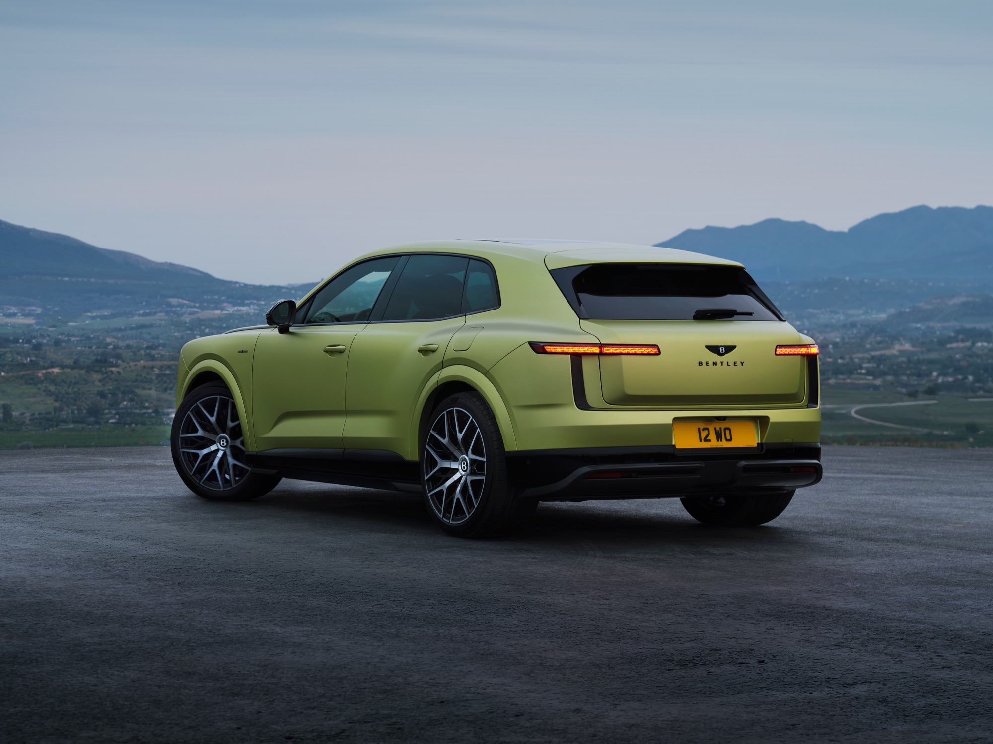 Torcal S, rear three-quarter