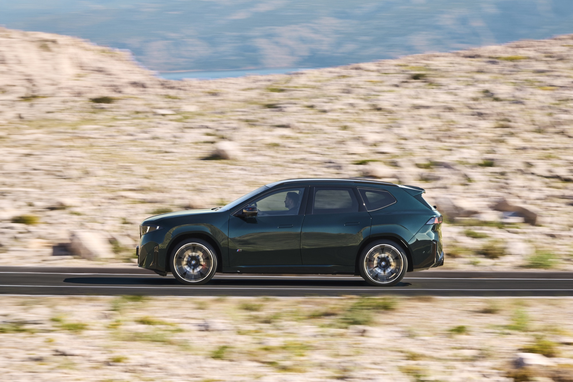 iX3 M60 at speed