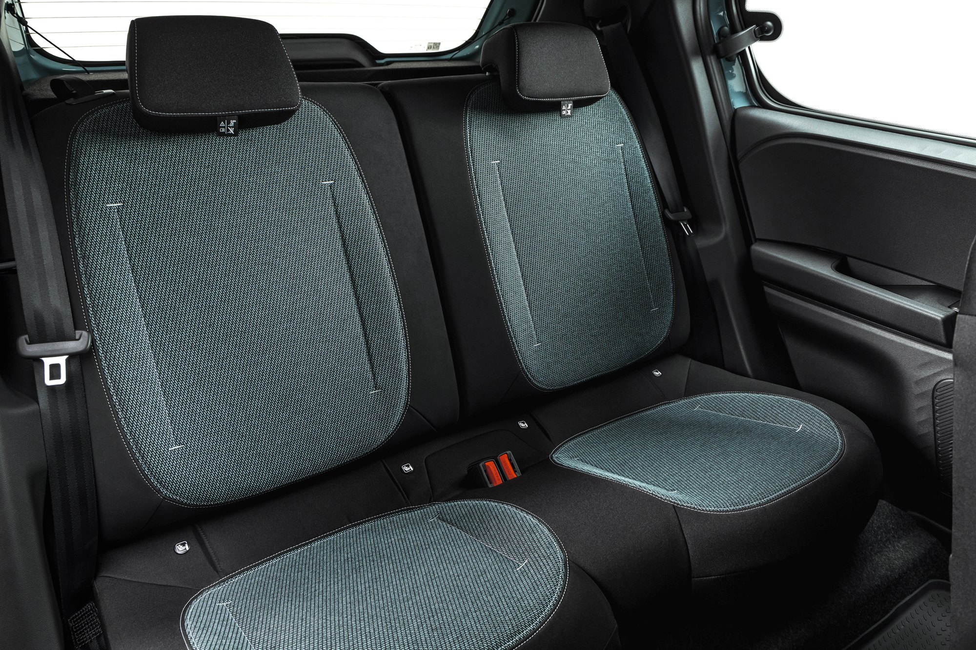 The back seats, which split 50/50