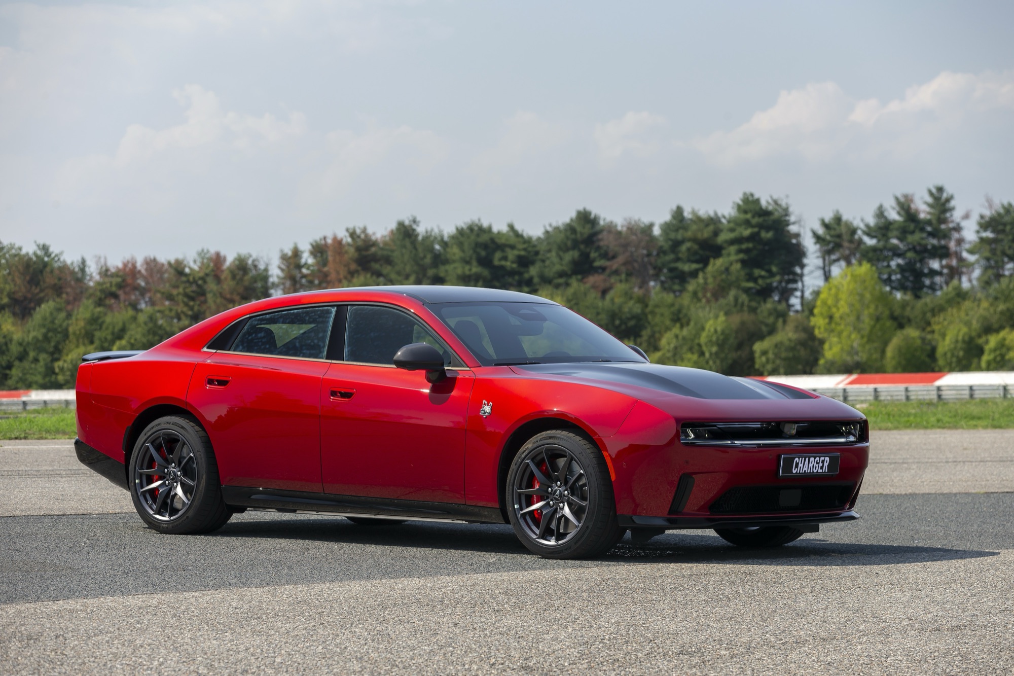 Dodge Charger Daytona, front three-quarter