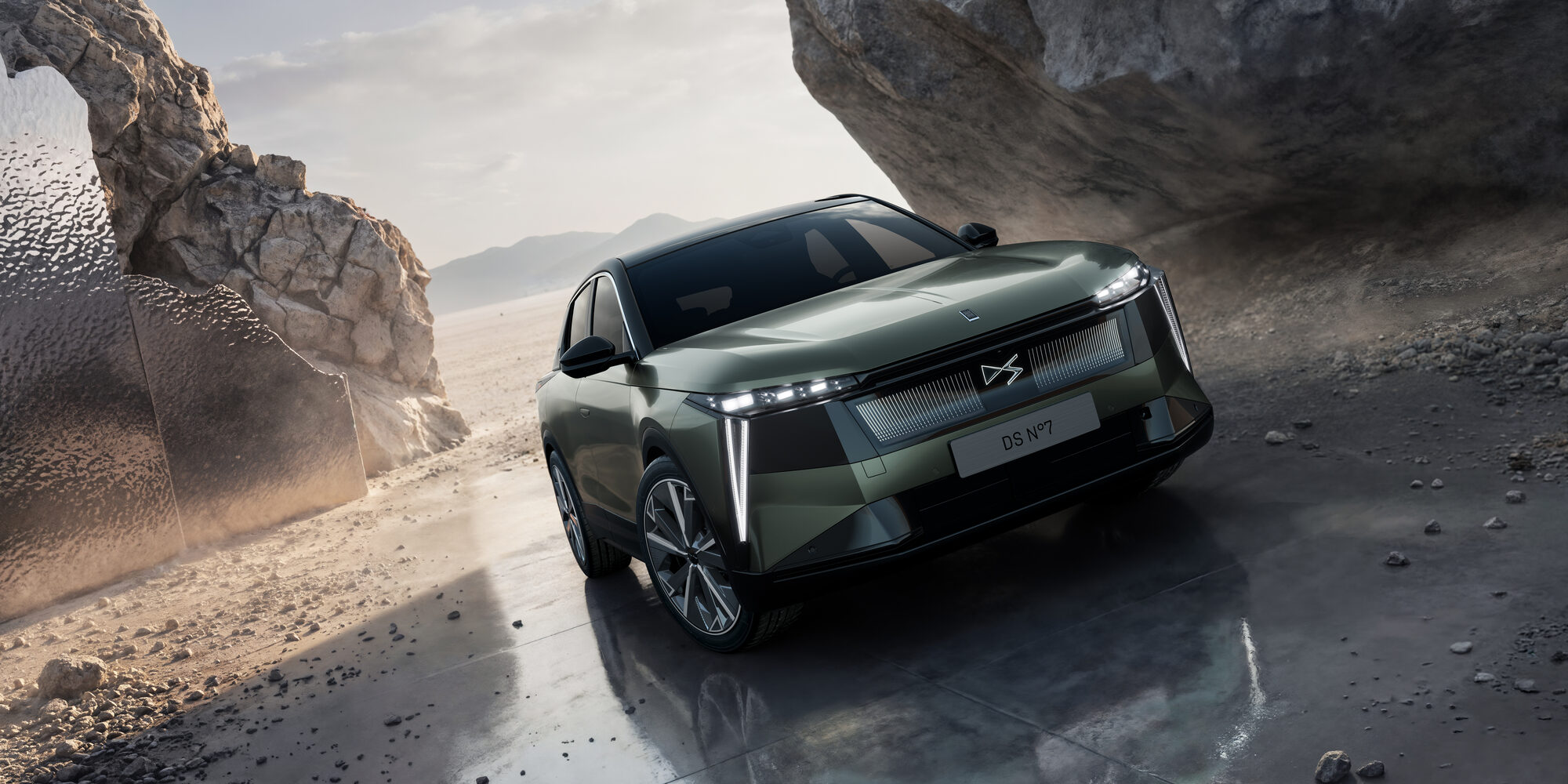 The DS N°7 E-Tense