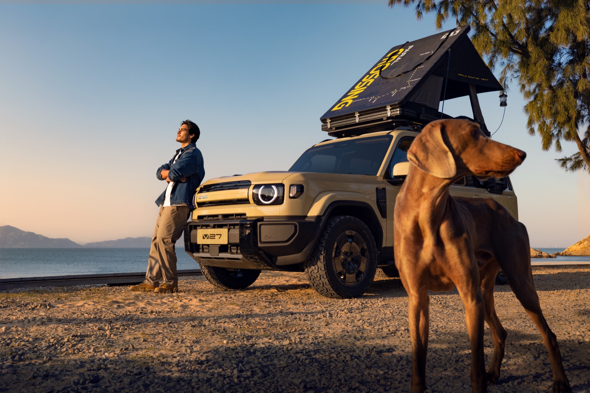 The V27 with a roof tent