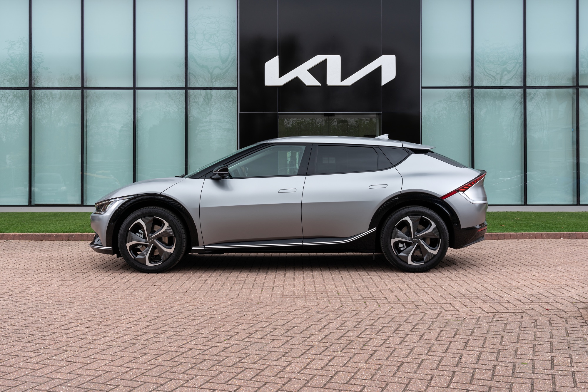 The original EV6 in profile