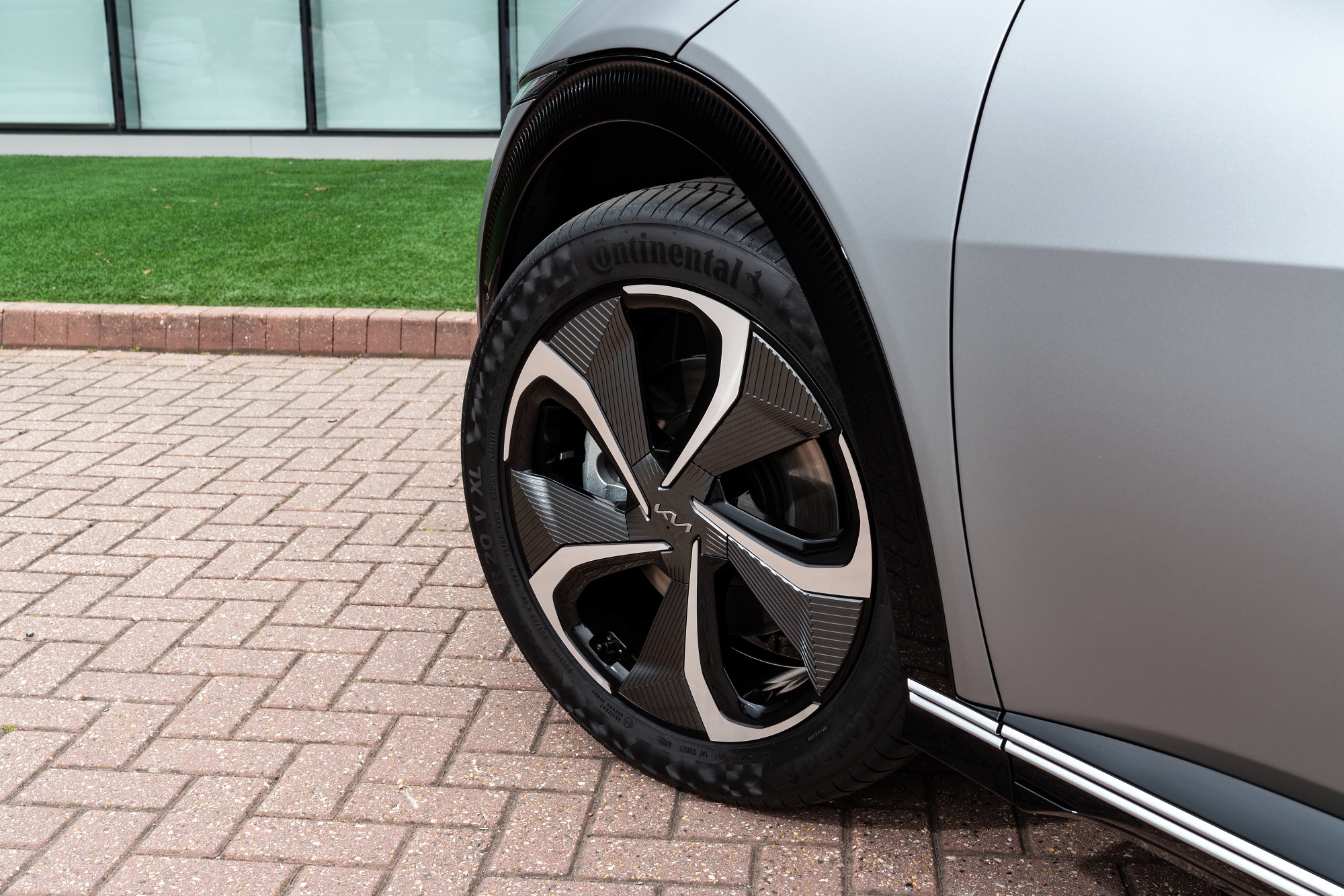 The original 19-inch wheel