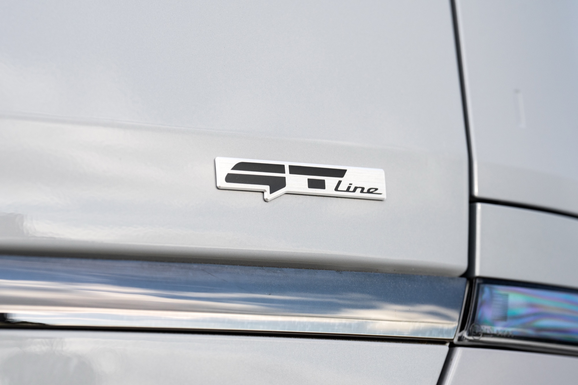 GT-Line badge