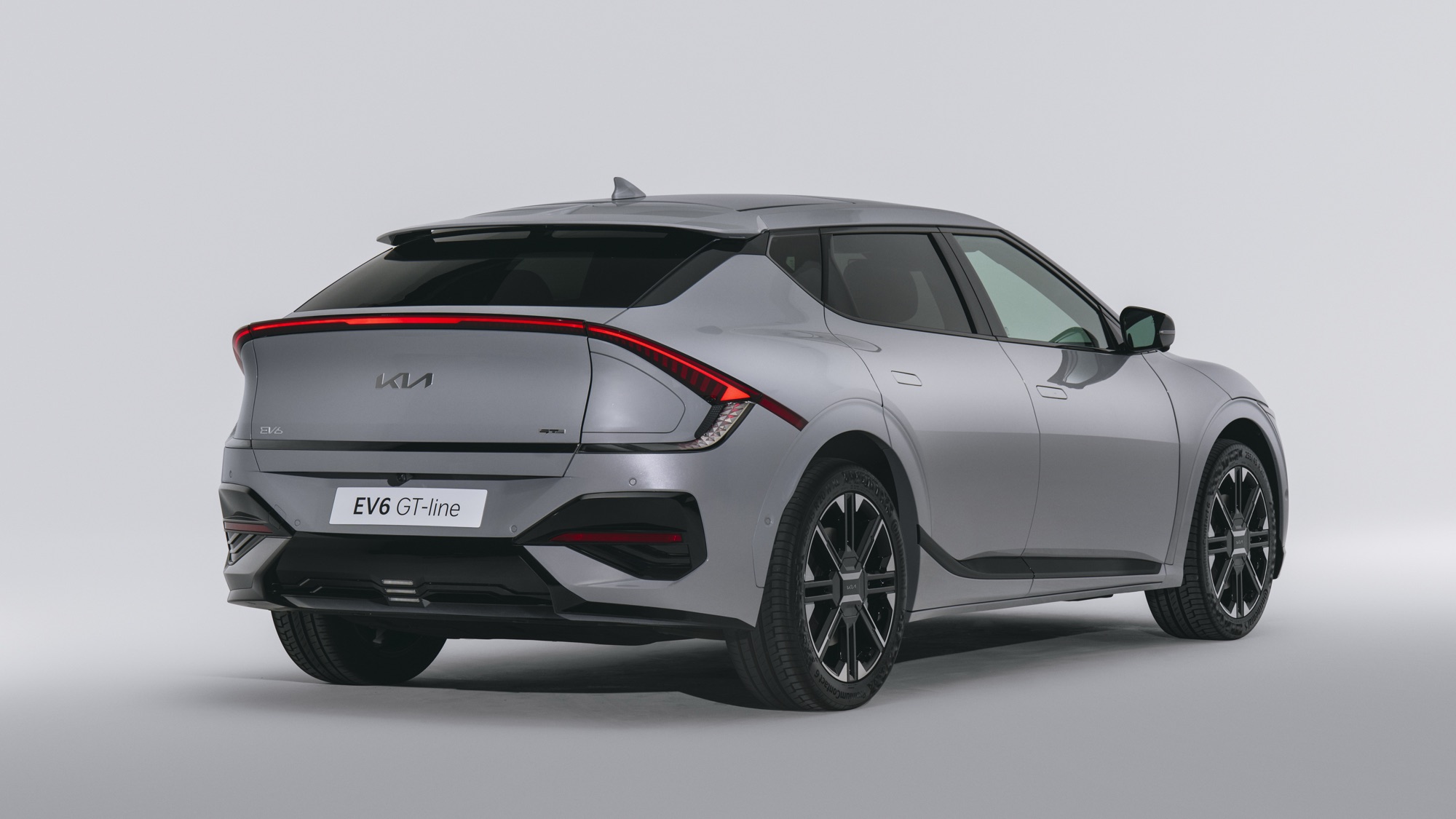 Rear three-quarter