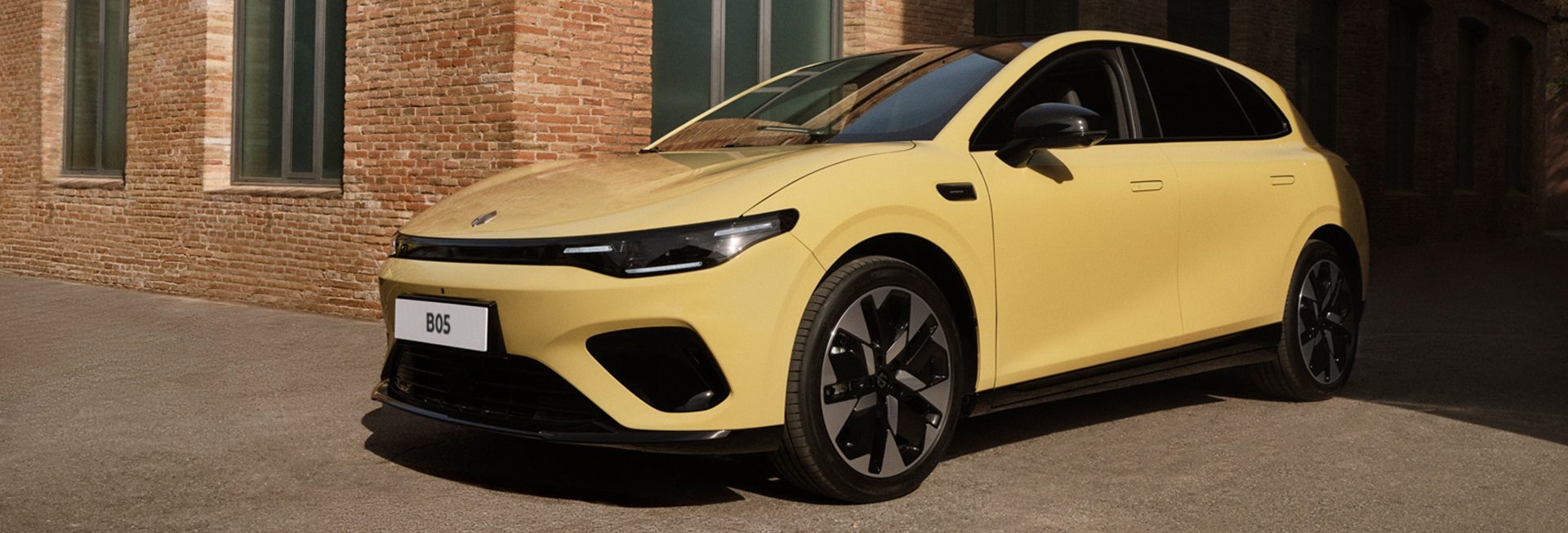 The Leapmotor B05 in Lightning Yellow