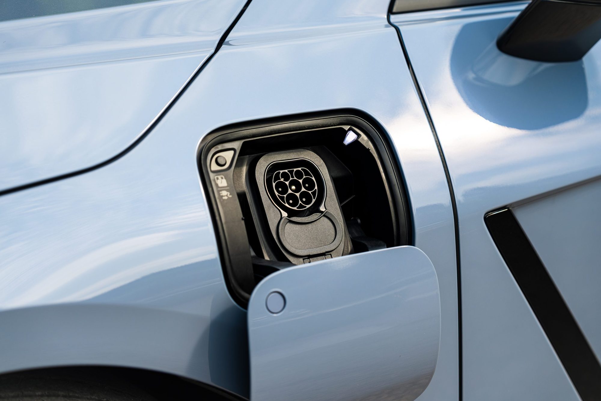 The ES 350e's charging port