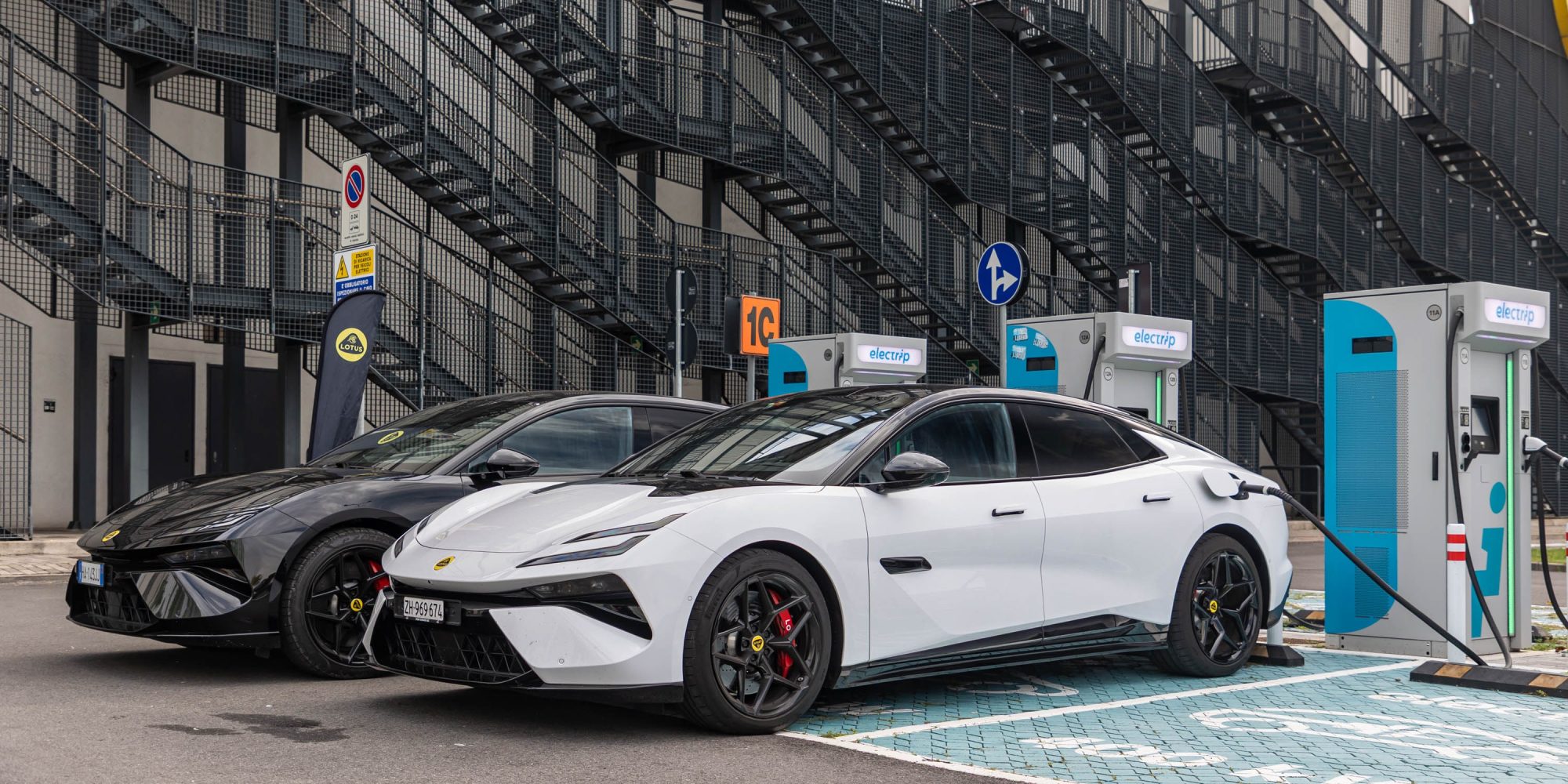 Two Emeyas on a rapid charger