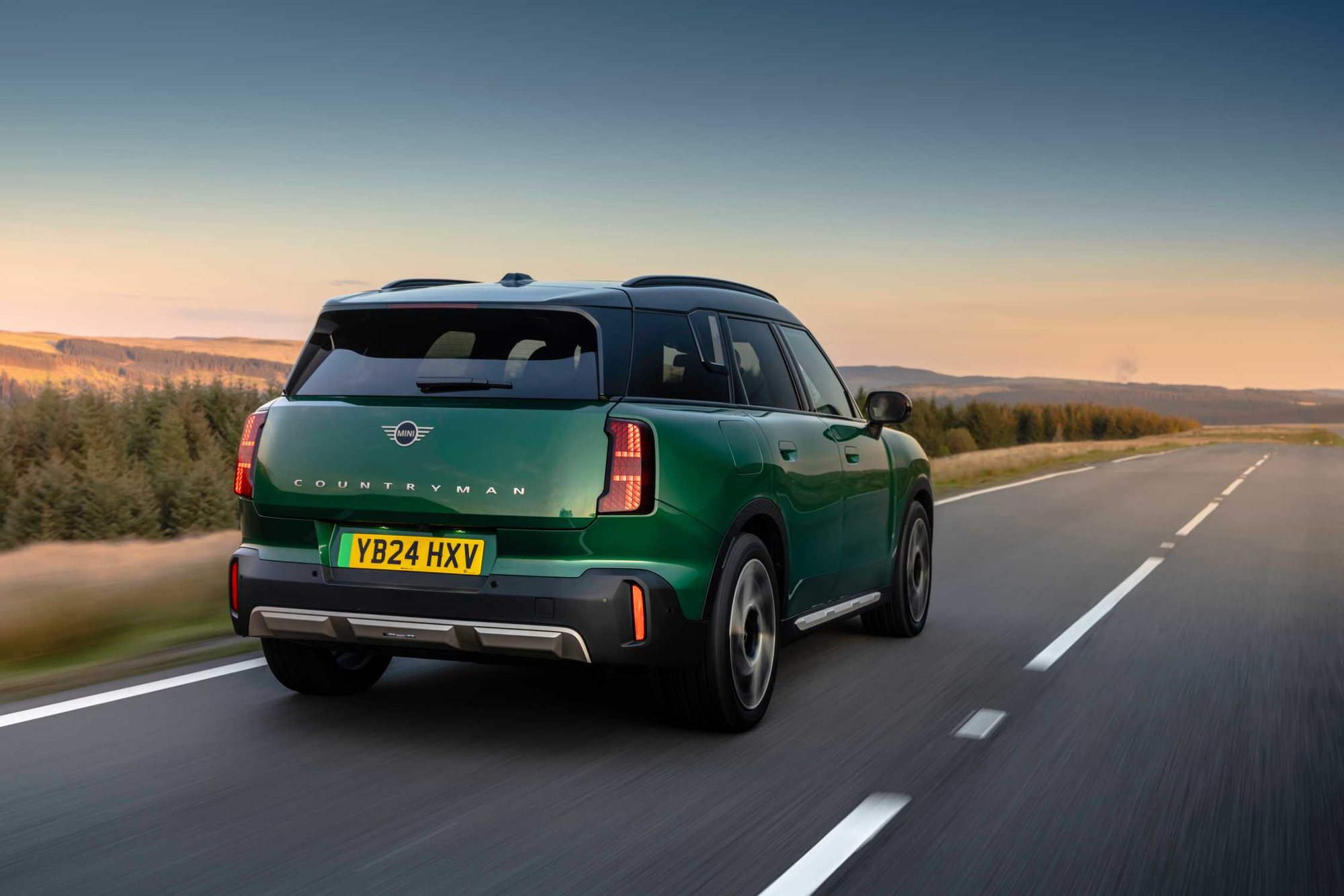 MINI Countryman Electric, from behind