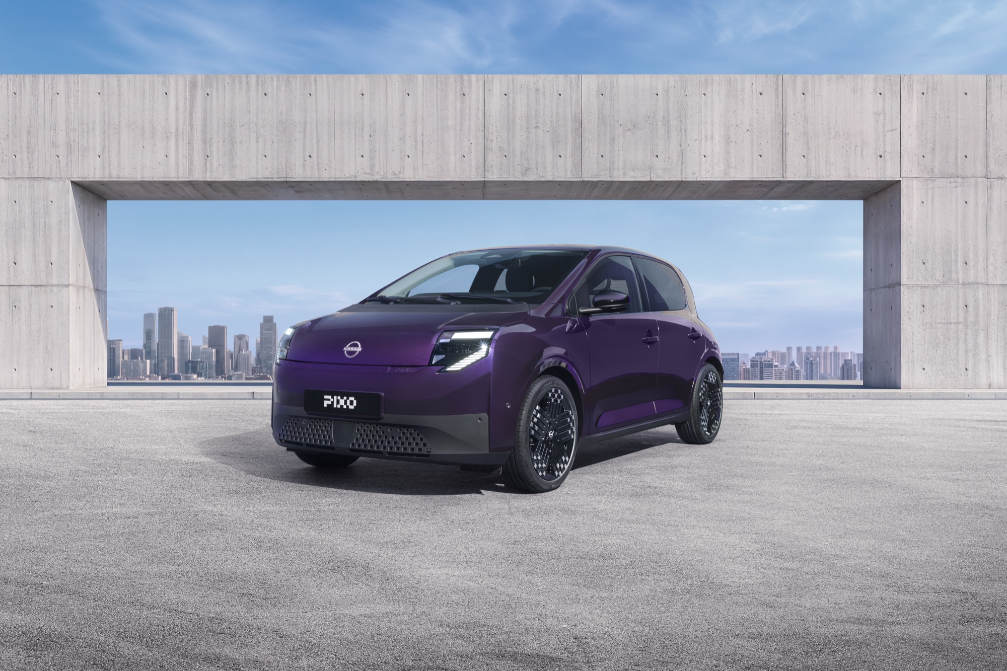 The Nissan PIXO, in Wonder Purple