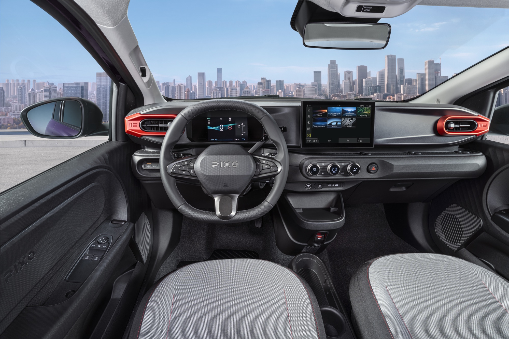 Inside the PIXO: the 7-inch driver display and the 10-inch touchscreen