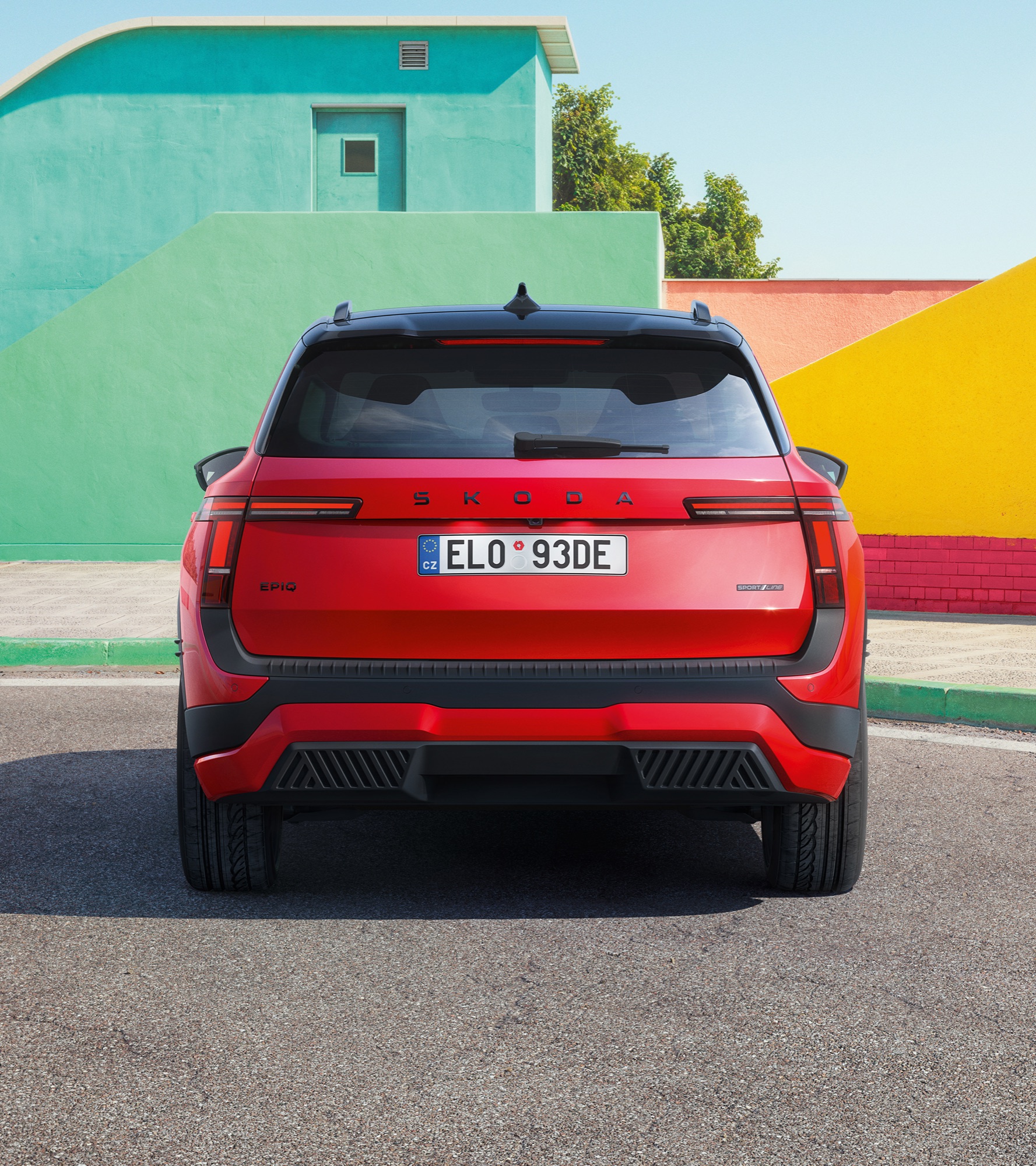 Epiq SportLine from behind, with the SportLine badge on the tailgate