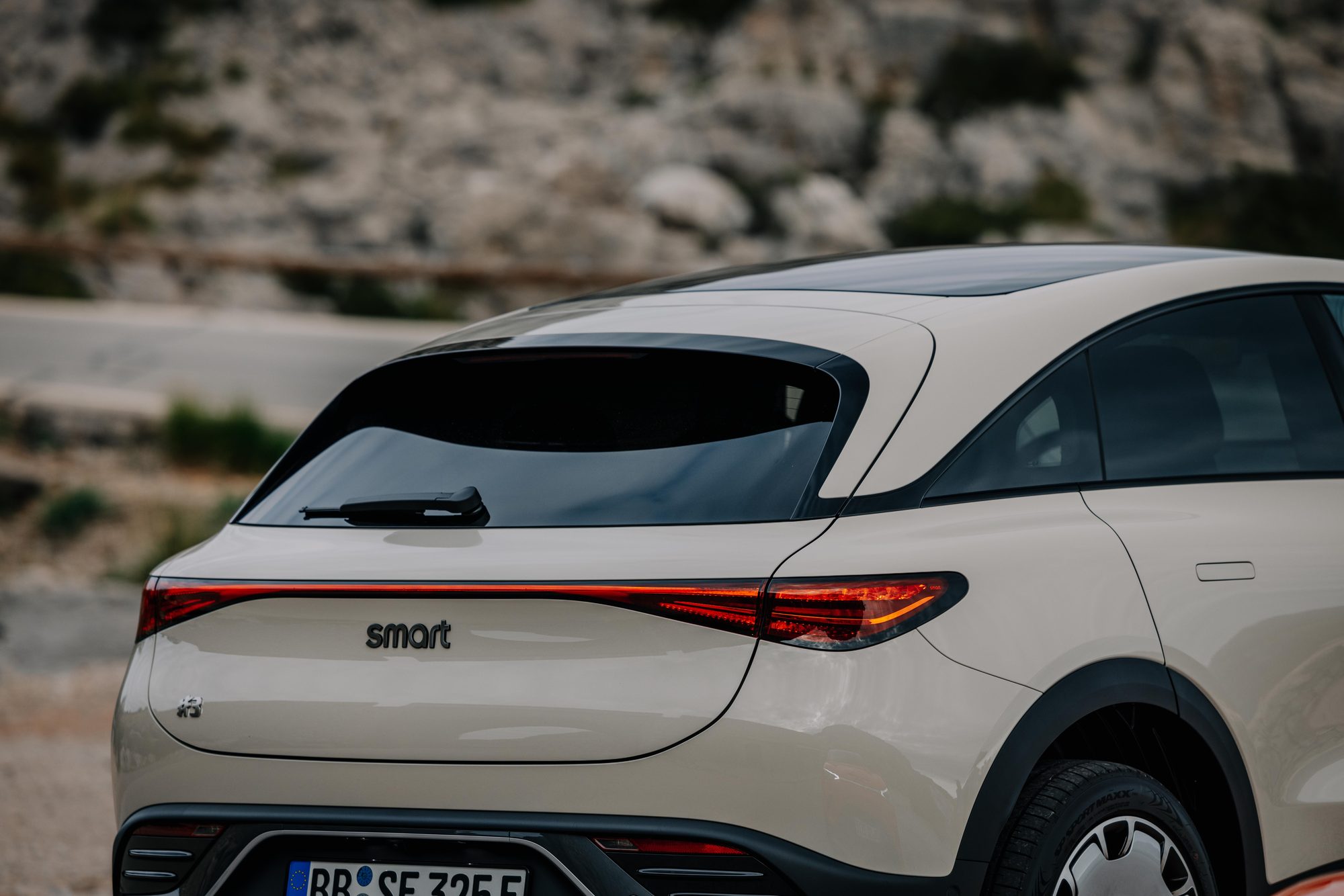 smart #3, from behind