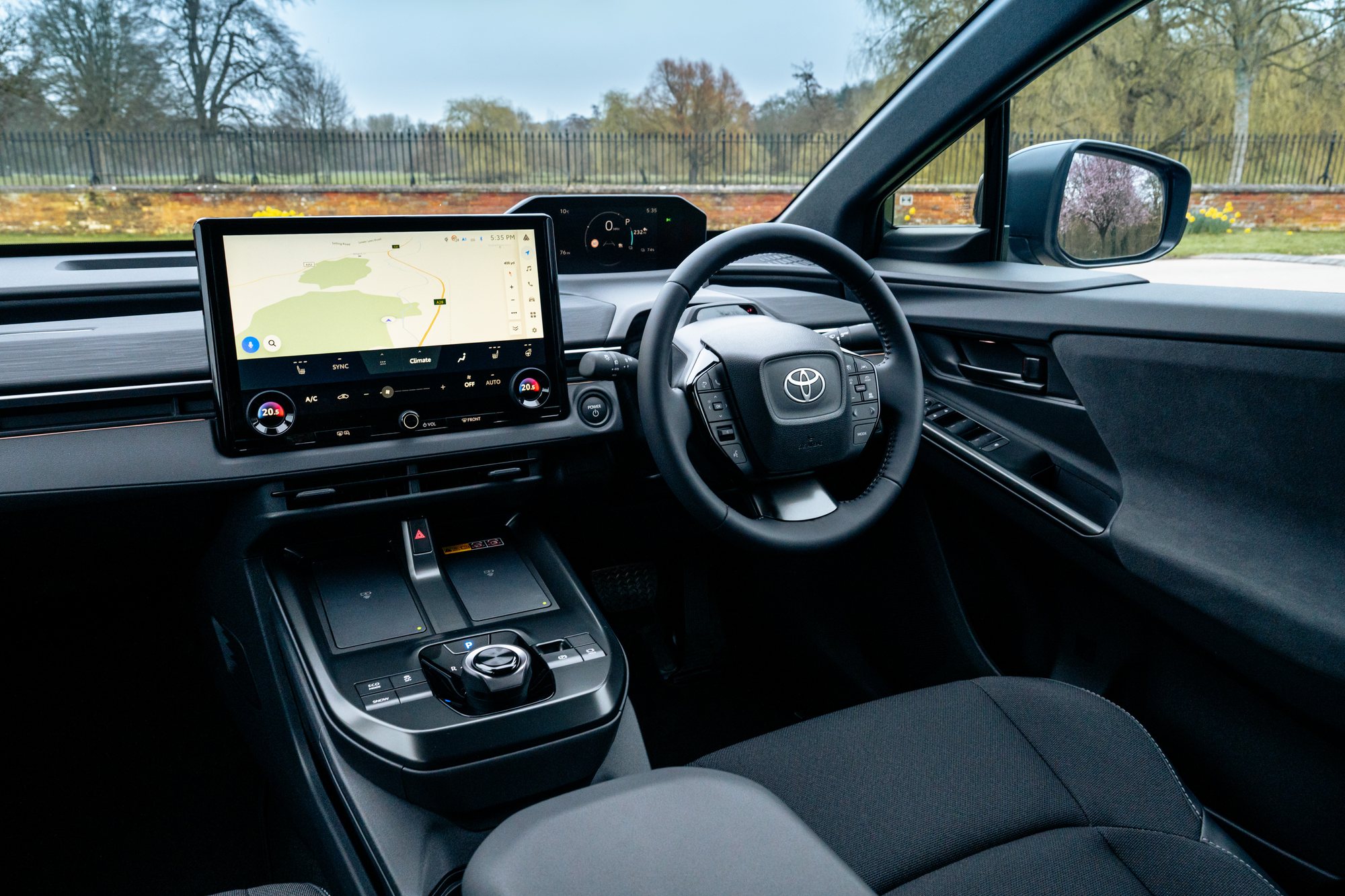 Inside the C-HR+