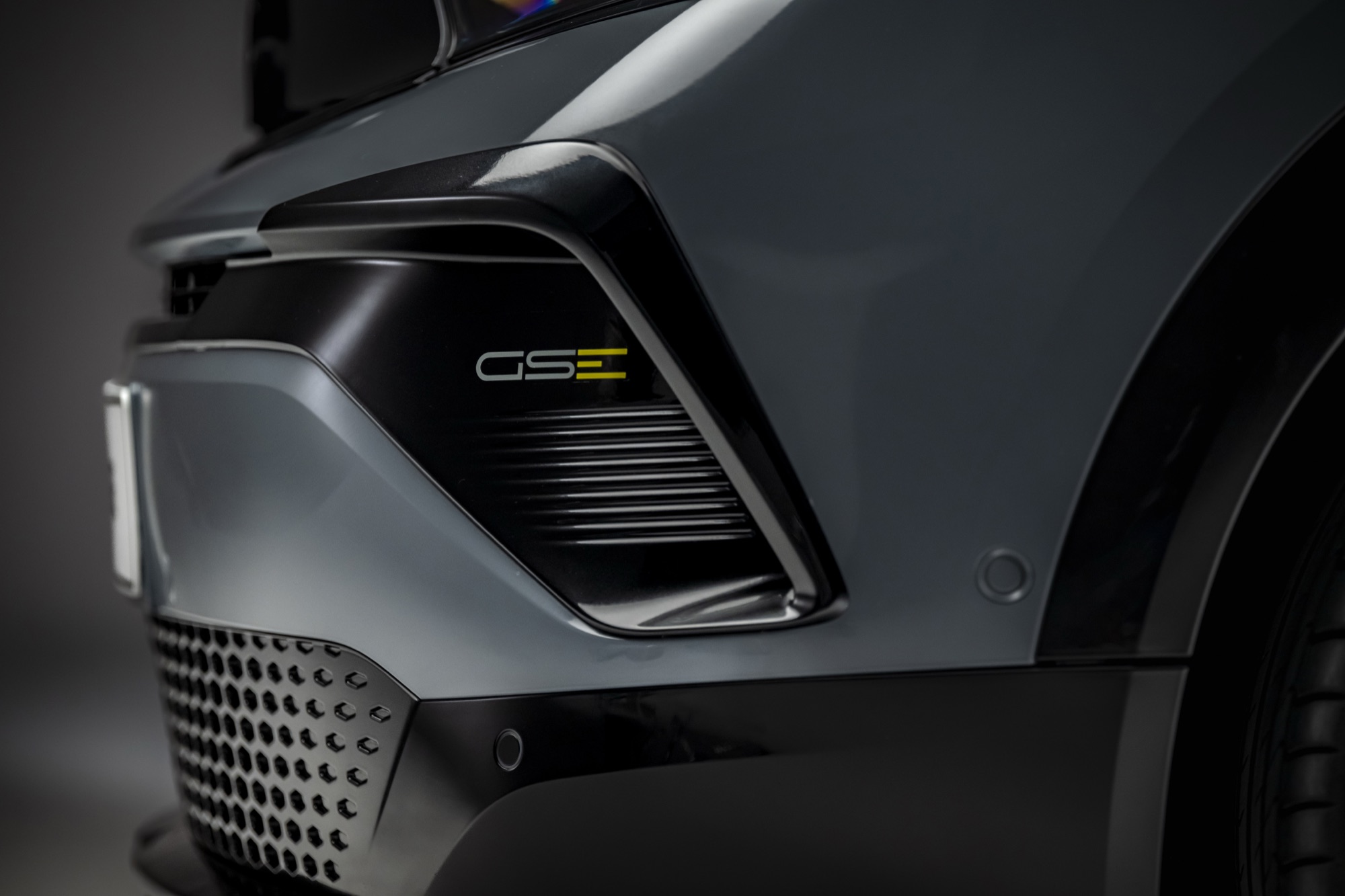 GSE badging in the front intake