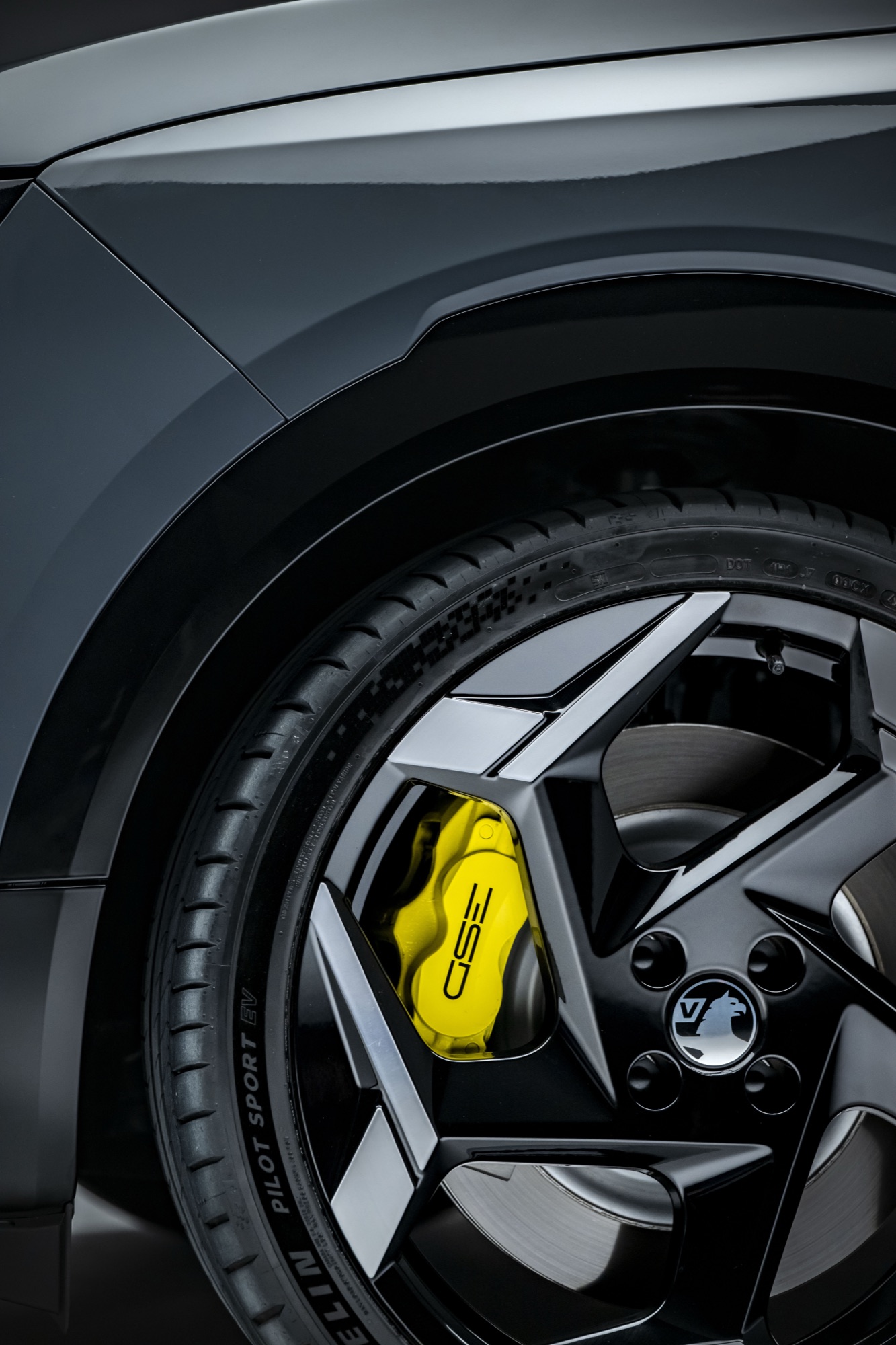 The 380 mm front brake