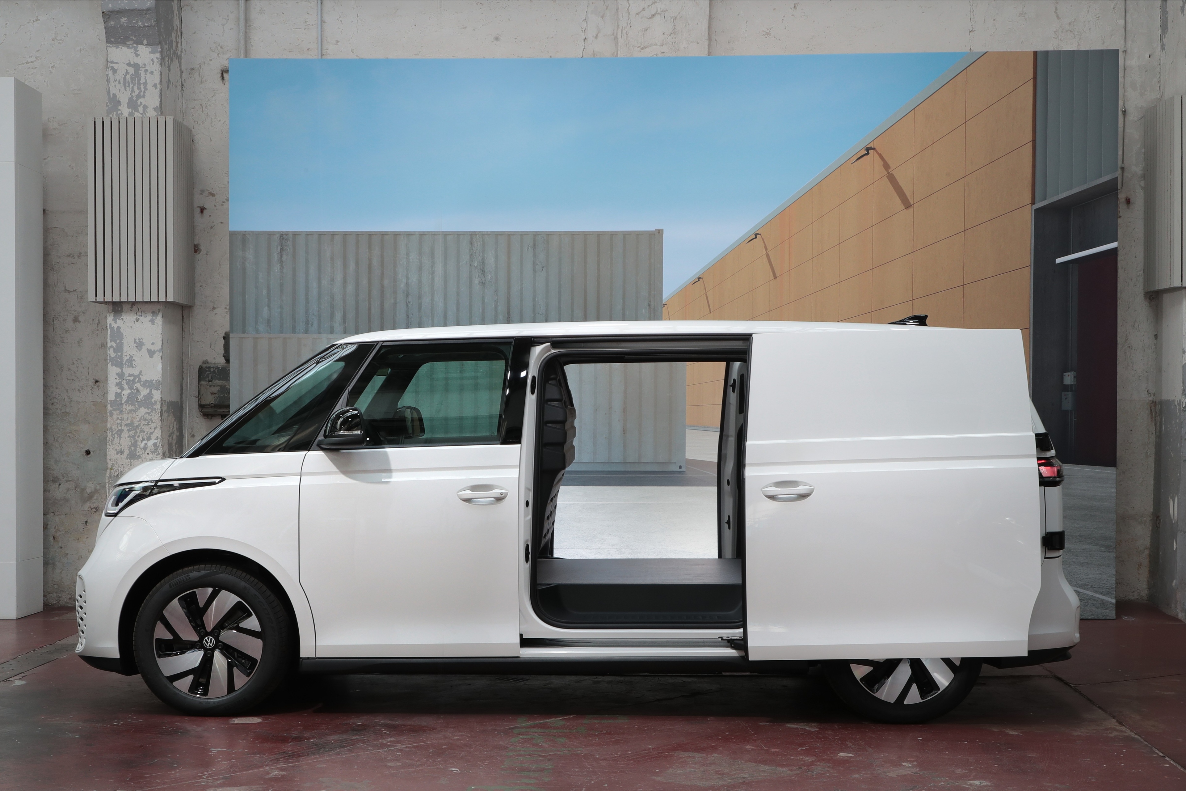 The second sliding door, standard on the LWB and wide enough for a Euro pallet