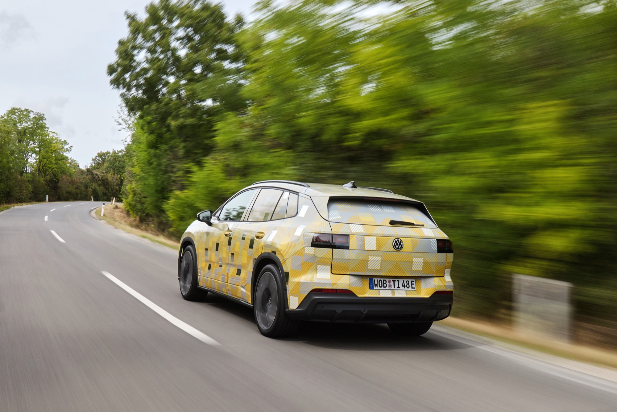 ID. Tiguan from behind, under camouflage