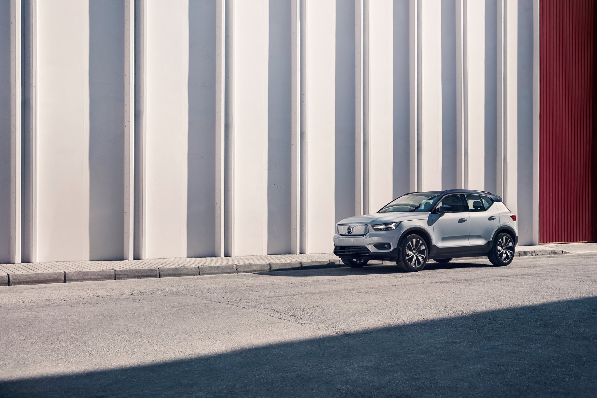 Volvo XC40 Recharge on the road